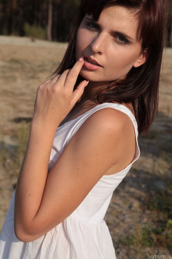 Flaca/2020-08-04 [MetArt] Fantasy View/004.jpg